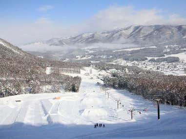 ■●夜発バス　X-JAM高井富士＆よませ　ウィンターセール　ロッジ・ペンションプラン（1泊4日）