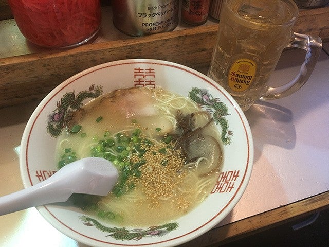 ■【往復福岡空港利用】２日目に1日だけレンタカー付！大人気の屋台で福岡のグルメを堪能しよう♪＜屋台きっぷ付＞お宿は福岡市内から自由に選べるホテルチョイス　3泊4日3