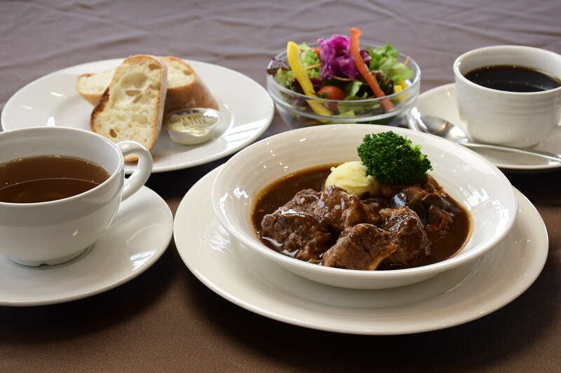 【埼玉県内発】 TVでも話題・予約困難！桔梗屋「桔梗信玄餅」詰め放題体験とさくらんぼ狩り食べ放題・イタリアンレストランdeビーフシチューランチ3