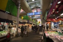 ★WEB予約で５００円引★◎WEB予約でリボンポイント2ポイント◎【名古屋駅発】＊日帰り昼食付＊『年末お買物　金沢・近江町市場と金沢２１世紀美術館』2
