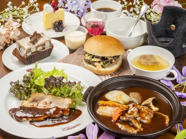 ■【山梨】山梨満載☆春満開☆関東最大級・芝桜の祭典「富士芝桜まつり」と山梨ブランド食材を使った贅沢ランチ＆デザート食べ放題！癒しのハーブ庭園散策＆野菜詰め放題体験も♪2