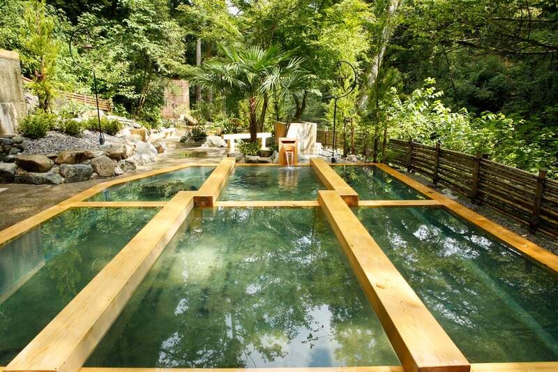 【大阪駅・新大阪駅・京都駅発】 【個人プラン】加賀・山中温泉『花つばき』かに１枚付き会席フリープラン２日間3