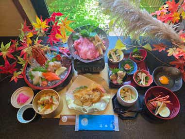 【奈良・三重エリア発】 国産活伊勢海老と松茸料理10品の初秋の味覚会席 滋賀・日帰り