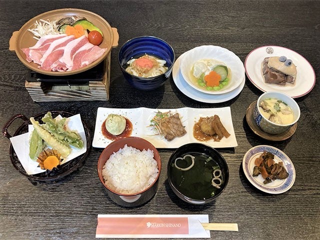 ■●夜発バス　栂池高原　リゾートインマリオンシナノ（2泊4日）2