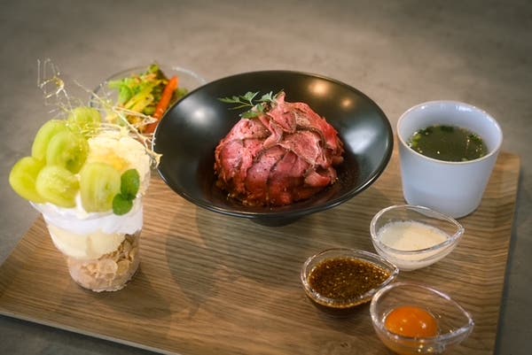【博多駅・小倉駅発】 肉・海鮮・デザート！日帰り２食＋甘味付き！三味一体グルメ推しバスツアー in 北九州・京築　日帰り1