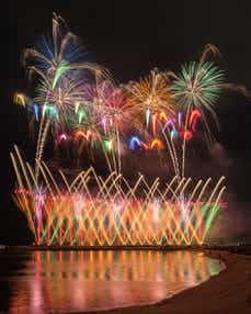 【福岡空港発】 日本で一番早い夏の大花火！10,000発の花火と音楽のイリュージョン【第23回琉球海炎祭2026】