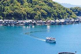 龍野・花田・三木　発
天橋立・丹後半島を望む景勝地からの紅葉