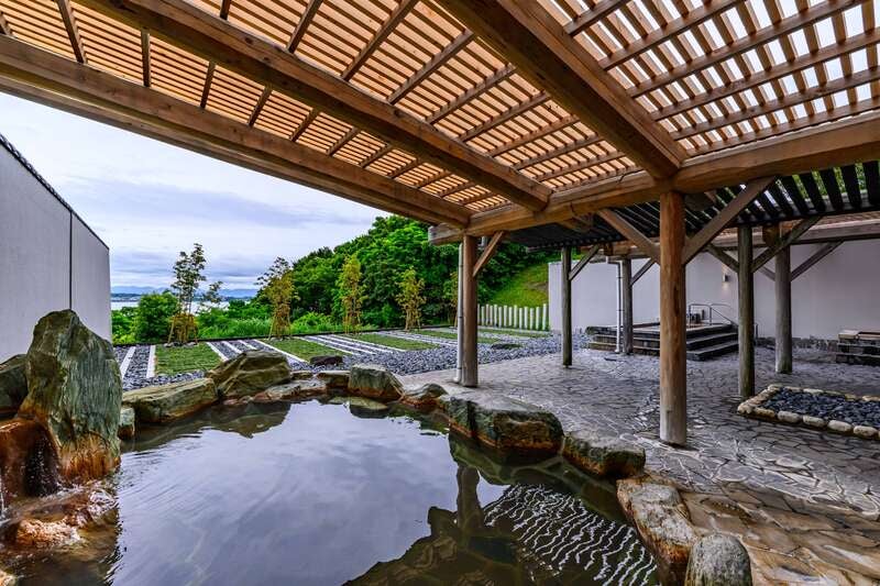 【鳥取県内発】 絶景露天風呂の宿とオールインクルーシブのホテルに泊まる！おまかせ高野山・南紀１０景めぐり ３日間1