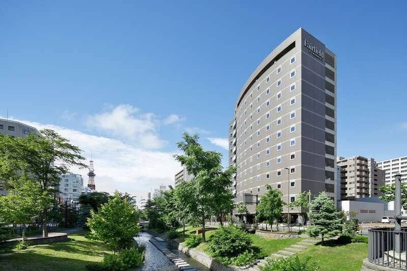【秋田空港発】 広い北海道を飛行機でひとっ飛び！道東で感動4日間（4日間）2