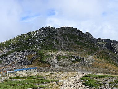 【名古屋発】■２０２６年７月５日（日）■〔初級〕日本百名山と名峰を歩く旅　木曽駒ヶ岳　日帰り　♪名鉄の日帰りトレッキング