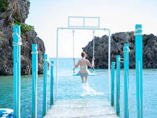 ☆◎【那覇発/半日南部観光】ラドＯＳＢ号『斎場御嶽＆みーばるビーチフリープラン+ステーキランチ付コース』★「斎場御嶽」→「新原(みーばる)ビーチフリープラン」＋「ステーキランチ付（国際通りにて）」★※斎場御嶽入場料は含まれておりません。★￥6,100～6,300★