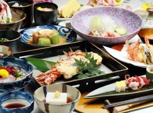 美ら島終日観光バスツアー(Aコース)&琉球舞踊を見ながらコースが選べる和琉会席料理「うらしま」¥9,000~