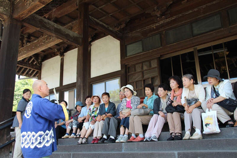 【佐賀エリア発】 令和8年熊本地震復興祈念企画／蓮華院誕生寺奥之院もみじのトンネルと山鹿豊前街道 米米惣門めぐり 日帰り3