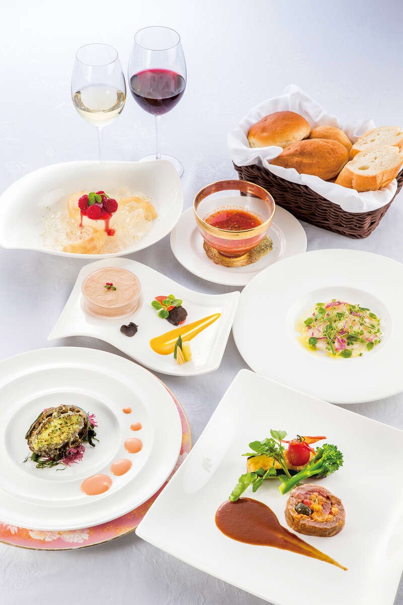 飛鳥Ⅱ Eバルコニー 【東京駅・品川駅・新横浜駅発】 ≪船旅≫ 初めての飛鳥II 名古屋・横浜ワンナイトクルーズと浜名湖畔ネモフィラの花畑 ３日間＊3