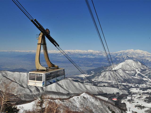 ■●夜発バス　竜王スキーパーク　学生旅行＆卒業旅行（日替わり・鍋又は陶板焼60分食べ放題）　ゲレ近ホテルプラン（1泊4日）1