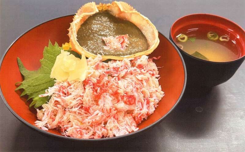 【富山県内発】 敦賀気比神宮初詣と選べるカニのご昼食2