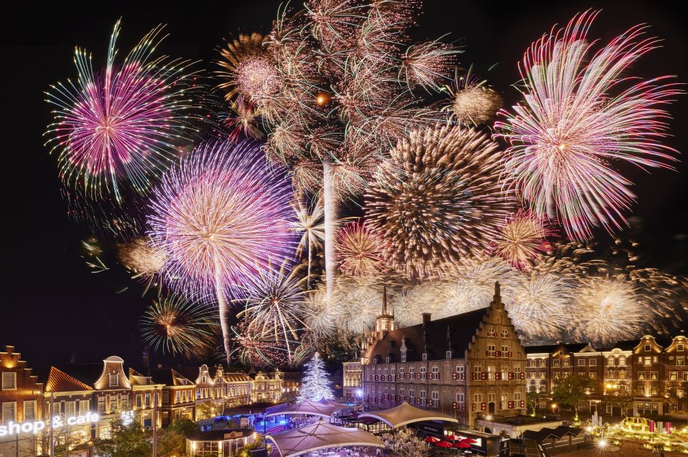 ハウステンボス カウントダウン 2025-2026🎇日帰りバスツアー🚌1