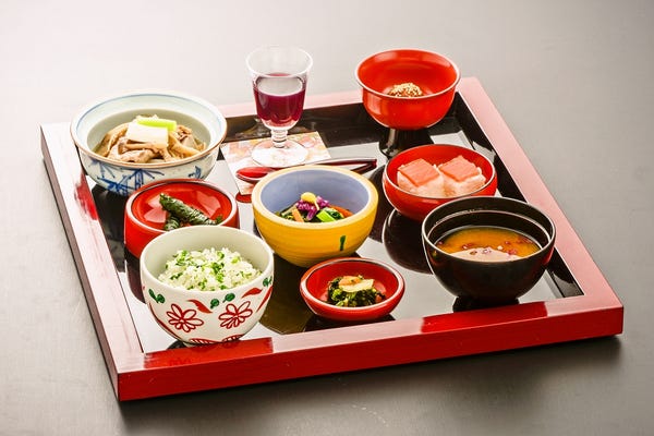 【庄内エリア発】 上杉伯爵邸「献膳料理」のご昼食と黄金桃狩り食べ放題（日帰り）1