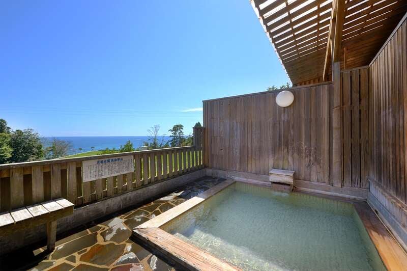 【山形県内発】 牡鹿半島「島周の宿 さか井」で食す！三陸海の幸＆名物「鯨料理」と 遊覧船で行く！太平洋に浮かぶ「金華山」黄金山神社 特別昇殿参拝（2日間）3