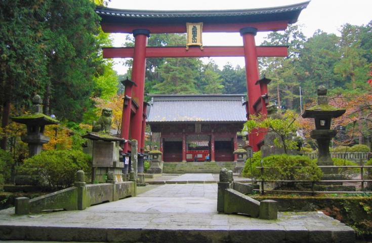 [川崎/横浜発]河口湖でパワーチャージ旅！ずわい蟹&神戸牛しゃぶしゃぶ食べ放題の豪華ランチと富士山麓のパワースポット巡り&神秘の絶景「忍野八海」で心もおなかも満たす日帰りバスツアー3