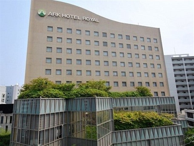 ■【50周年セール】【福岡空港利用・往路早朝便/復路夜便限定のスペシャルプラン】大人気の中洲の屋台で福岡のグルメを堪能しよう♪＜屋台きっぷ付＞アークホテルロイヤル福岡天神1泊2日3