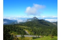 １名参加ＯＫ！【春日井・瀬戸・菱野発】＊１泊３食付＊緑きらめく夏の軽井沢へ　硫黄濃度日本一！乳白色の濁り湯　『万座温泉』2