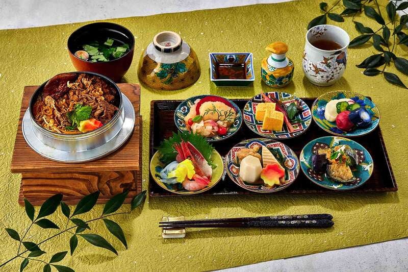 【広島駅・福山駅・岡山駅発】 伊勢神宮・伊勢エビｖｓ兼六園・カニ食べ放題の旅３日間3