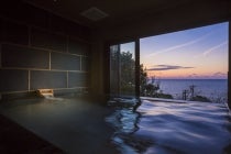 【和洋室10畳（風呂無し）】〔遊山〕最高品質「はしうど蟹」フルコース  間人（たいざ）温泉 炭平1