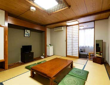 【豊橋・浜松・静岡発】夜発バス HAKUBA VALLEY 鹿島槍スキー場 黒部ビューホテル(1泊3日)