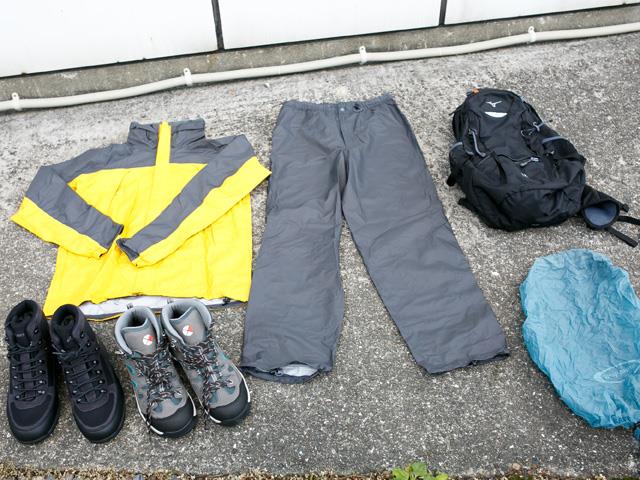 ■往復航空機利用！【ガイドと行く！2日間レンタル3点(リュック・雨具・登山靴)付き♪縄文杉＆(早朝)白谷雲水峡と太鼓岩トレッキングツアー】世界遺産「屋久島」4泊5日1