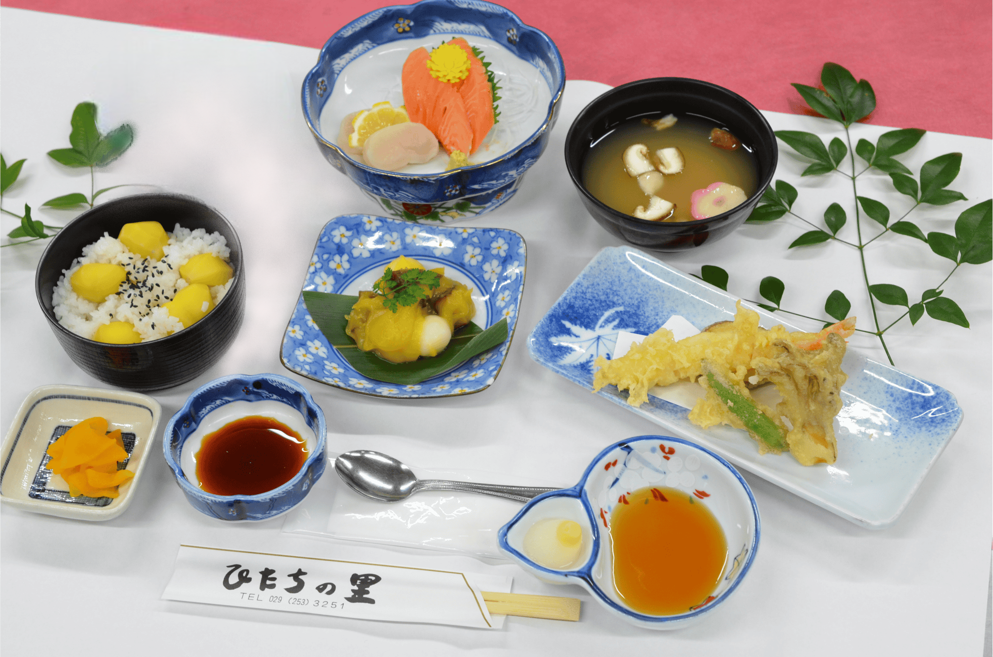 【東京都内発※町田を除く】 秋の味覚！茨城の栗拾い体験と栗御膳＆笠間稲荷神社♪茨城・笠間の🌰栗ツアー2