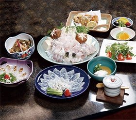 姫路・加古川　発
あけぼの旅館で食す冬の贅沢グルメ「敦賀ふぐ」1