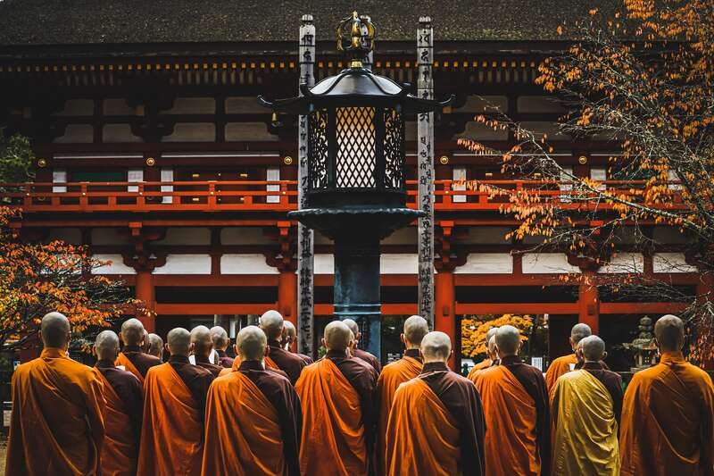 【帯広空港発】 国宝の竹生島上陸クルーズと２大聖地高野山・比叡山＆目指せ世界遺産登録！ガイドと歩く明日香村３日間1