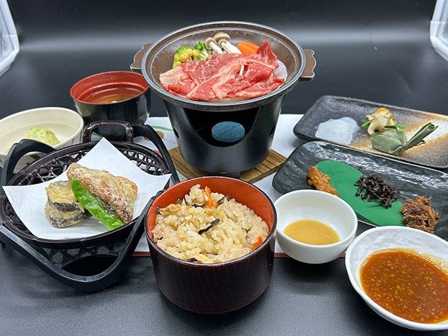 ■＜東京駅発＞【山梨】初夏のどっさり山梨！旬の高級フルーツ♪畑の宝石『さくらんぼ』狩り食べ放題に野菜の詰め放題！縁結びのパワースポット参拝♪さらに『メロン１玉』お持ち帰り♪3