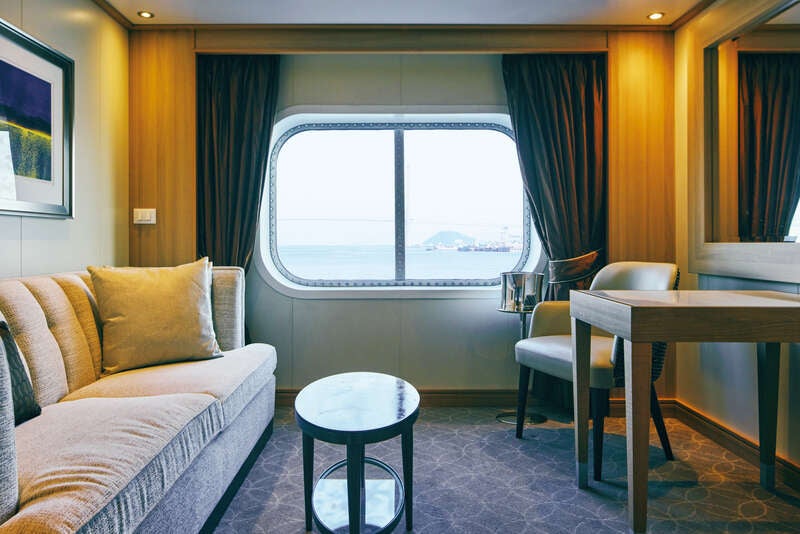 【羽田空港発】 MITSUI OCEAN FUJI　航空券またはJR券付プラン【長崎乗船／神戸下船】夏休みクルーズ（4日間）　区間乗船 オーシャンビュースイート2