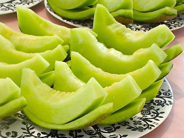 【栃木】美食フルコース！国産メロン食べ放題×とちぎ和牛と桜山豚のしゃぶしゃぶ食べ比べランチ＆世界遺産「日光散策」＆人気有名店ベーカリー「ペニーレイン」でお買い物♪2