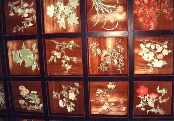 【和歌山県内発】 心に飾る紅葉絵巻　上書院特別公開！楊谷寺と花の天井・平岡八幡宮　日帰り3