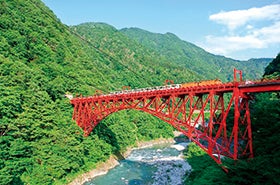 姫路・三木　発
№2852 黒部渓谷鉄道トロッコ電車と五箇山合掌造り集落2