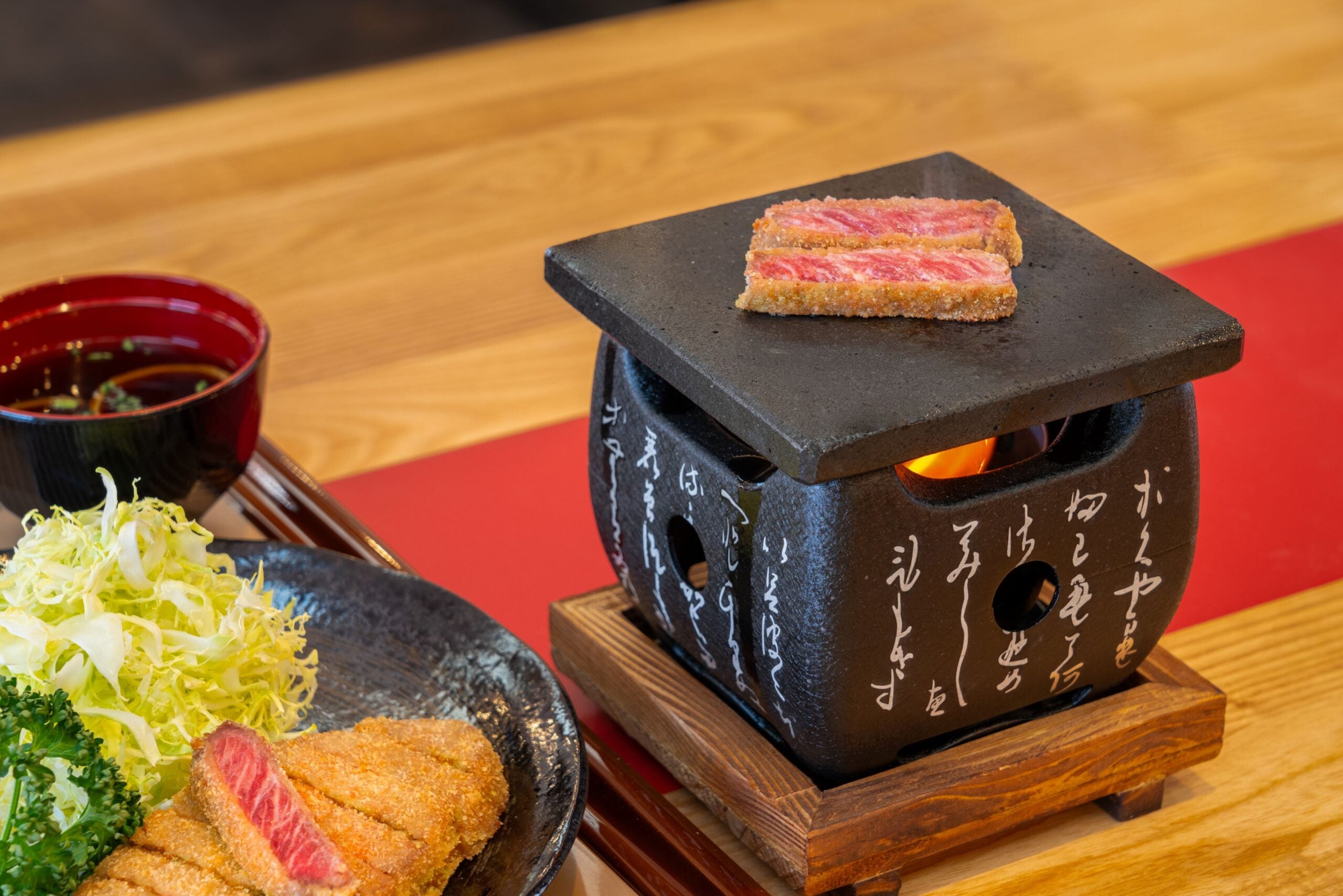 【松戸・青戸発】河口湖もみじ回廊＆絶品 牛かつランチ＜コースNo.26-1086-D＞（京成トラベル）3