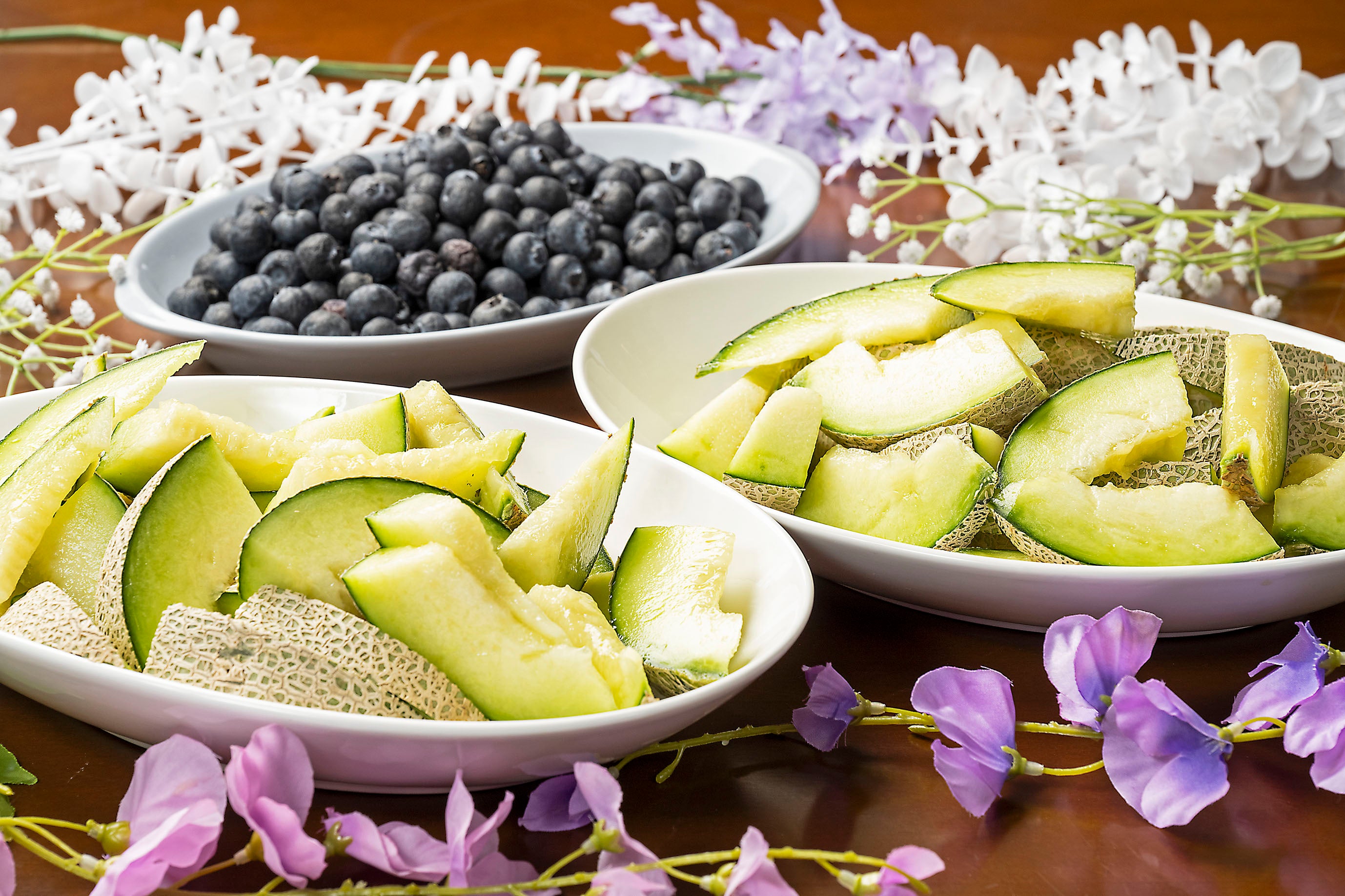 【埼玉県内発】 桃も！メロンも！ブルーベリーも食べ放題♪ ブランド牛＆豚のグルメランチミステリーツアー 日帰り2