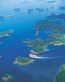 【茨城空港発】 光の王国ハウステンボスと絶景の九十九島・平戸温泉・新旧長崎縦断紀行3日間
