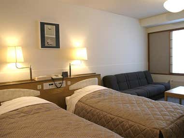 ■【夜発バス】斑尾マウンテンリゾート（斑尾高原＆タングラム）斑尾高原ホテル【トイレ付・4ベットルーム】（1泊3日）