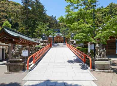 【岡山・倉敷発】 清荒神初詣とカニ付ランチバイキングと湯ったり初湯 日帰り
