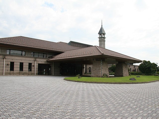 ■【現地払い0円・全行程バス送迎付き】初日に知覧カントリークラブ・カートセルフ 合計1プレイ 鹿児島市内1泊2日1