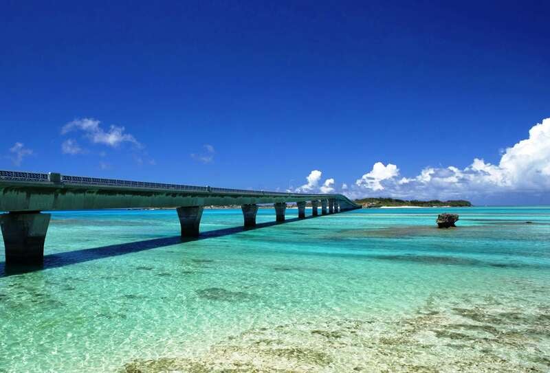 【函館空港発】 オープントップバスで巡る！碧き宮古諸島5島巡り＆沖縄本島（4日間）1