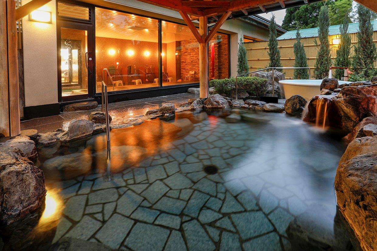 【大阪府内発】 夕日ケ浦温泉「海花亭花御前」で味わうかに会席料理　日帰り3