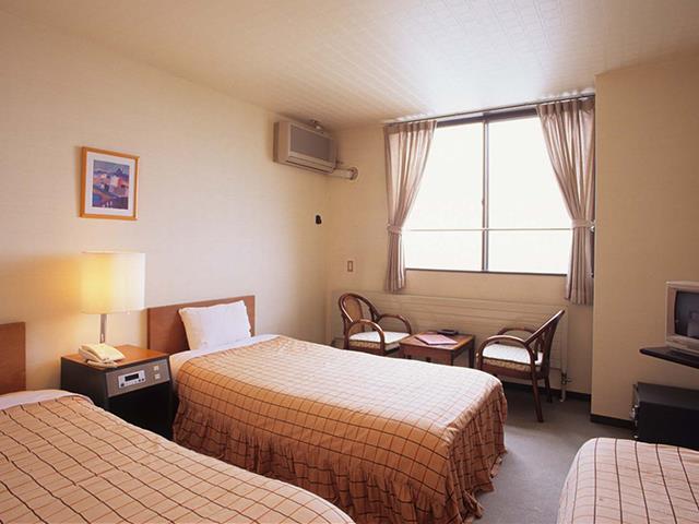 ■●夜発バス　竜王スキーパーク　ホテルシャレー竜王（1泊4日）1