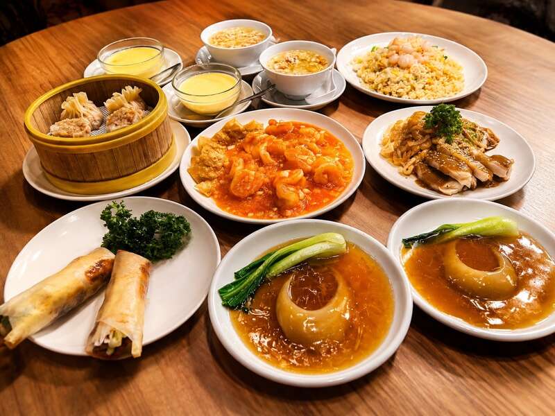 【東京都内発※町田を除く】 新春！横浜中華街ミニフカヒレ姿煮＆北京ダックと 中国伝統芸能「変面ショー」＆川崎大師初詣 日帰り3