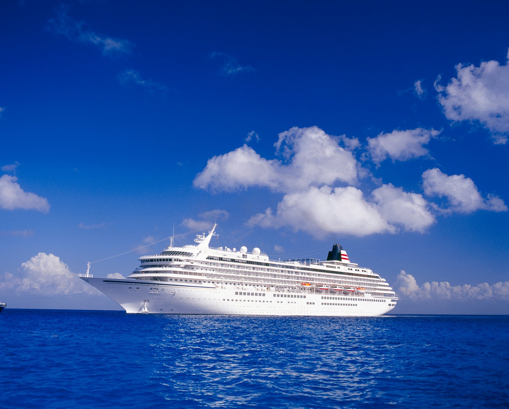 【小樽港発】飛鳥Ⅱ Ｆ：ステート【小樽発／金沢着】夏の小樽・金沢クルーズ（３日間）2