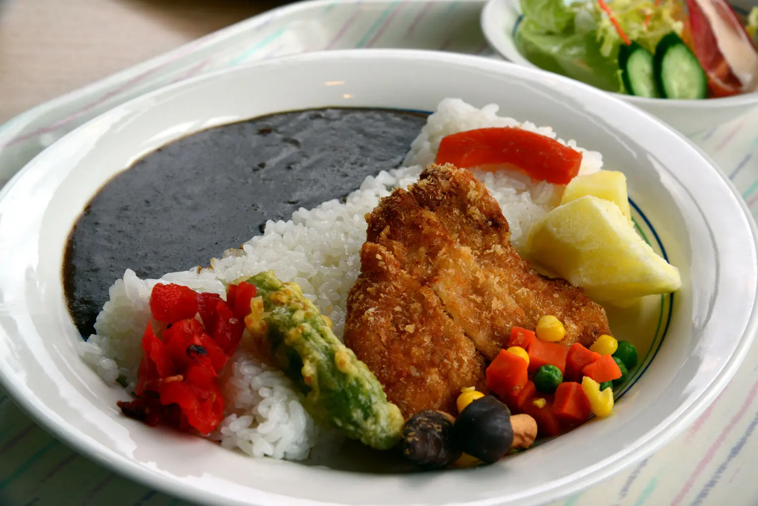 ★4/15　催行決定★【横浜発】宮ケ瀬ダムで観光放流見学！B級グルメ2年連続金賞「あげパン」工場見学＆試食とテレビでおなじみ「宮ケ瀬ダムカレー」2